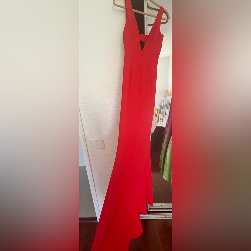 Elegant Red Sleeveless Dress